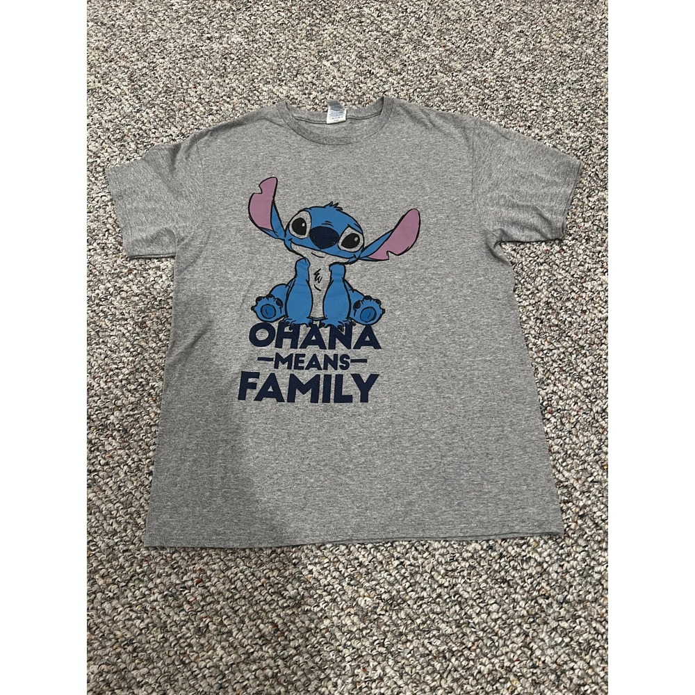 Disney Lilo & Stitch Ohana Means Family Gray Graphic T-Shirt Adult Medium Delta